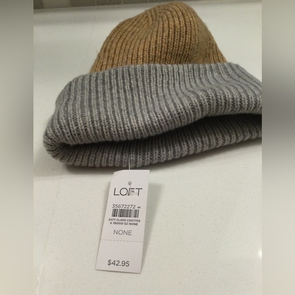 LOFT Color-block Ribbed (Beanies) gray/brown-from Loft store -Seasonal - 2 sided - Picture 4 of 6